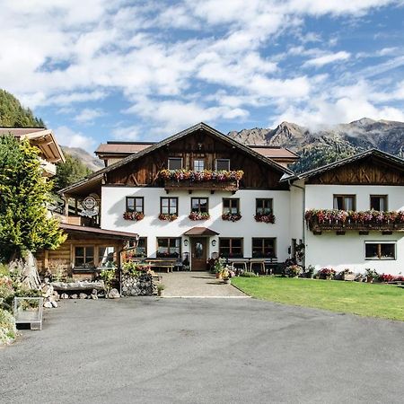 Alpengasthof Eppensteiner Navis Buitenkant foto