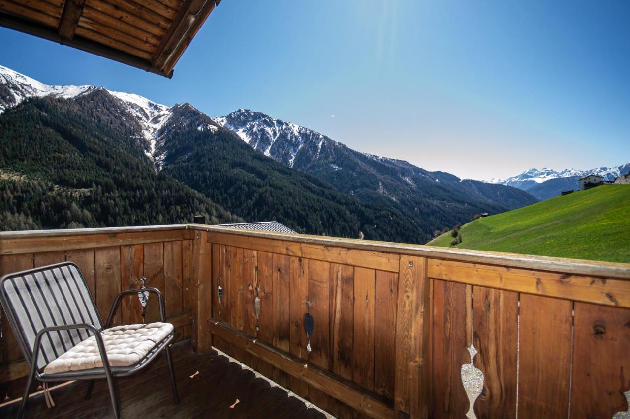 Alpengasthof Eppensteiner Navis Buitenkant foto
