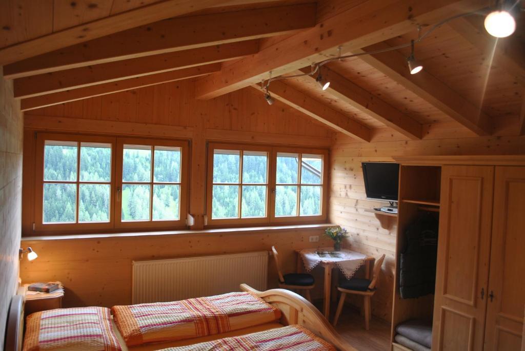Alpengasthof Eppensteiner Navis Kamer foto